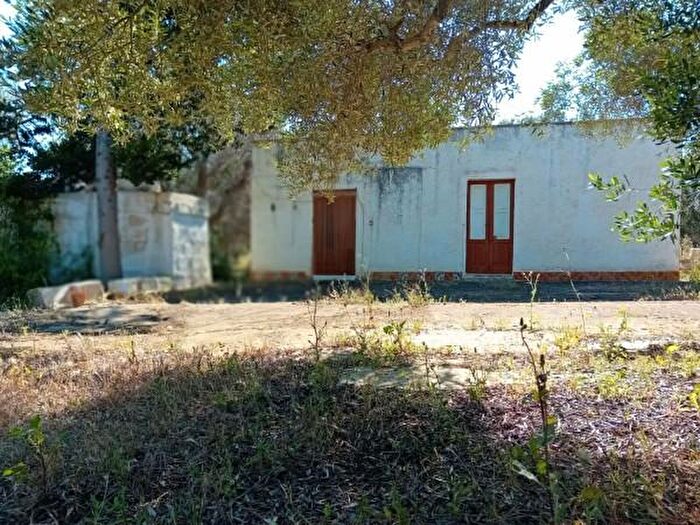 Casa quadrilocale in vendita in Carovigno