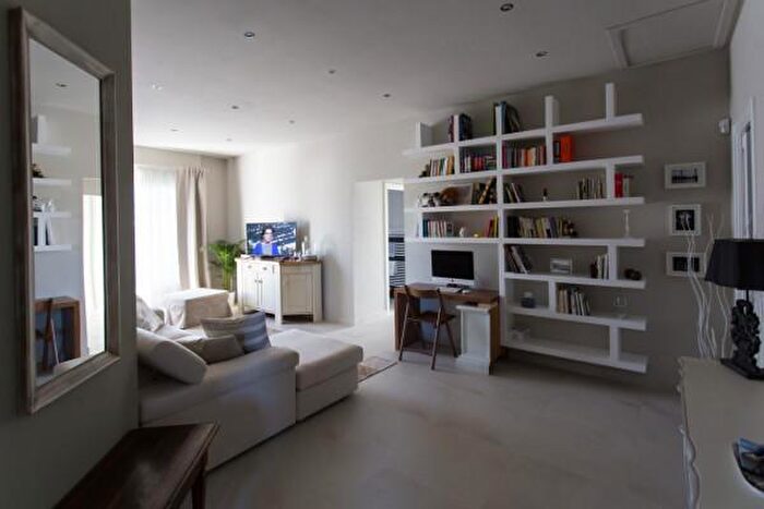 Appartamento con 6 locali in affitto in Forte Dei Marmi