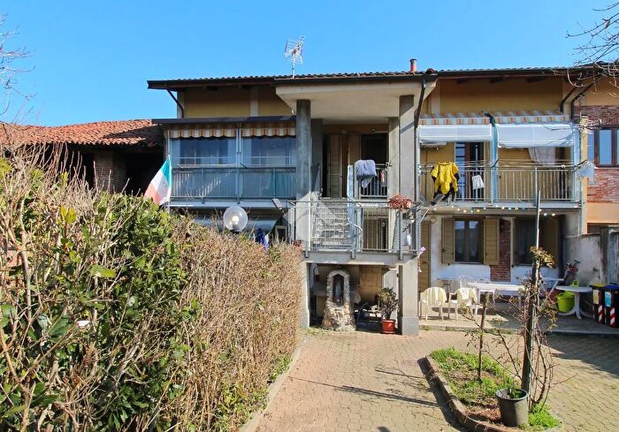 Casa con 7 locali in vendita in Via Milano, Settimo Torinese