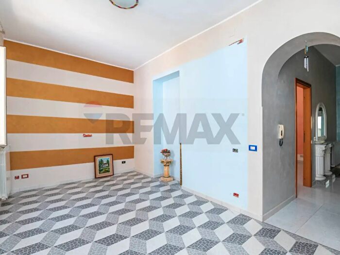 Casa con 6 locali in vendita in Via Altobasso Acquanova, Caltagirone