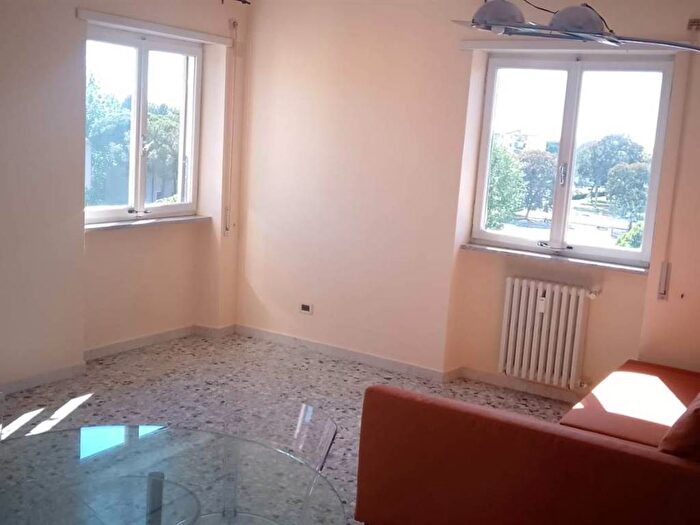 Appartamento quadrilocale in affitto in Via Maggio, Porta a Lucca, Pisa