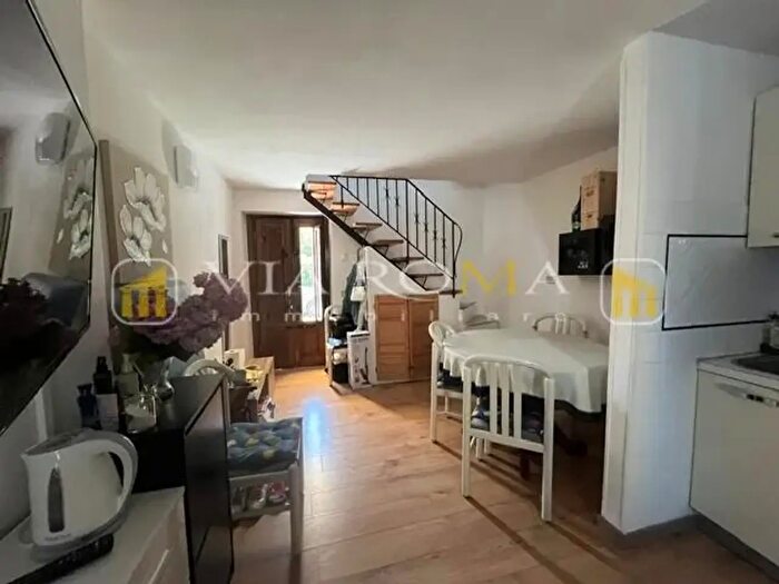 Casa trilocale in vendita in Lucca