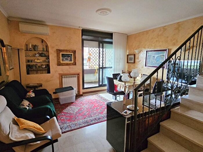 Appartamento trilocale in affitto in Via di Grotta Perfetta, Ardeatino Montagnola, Roma