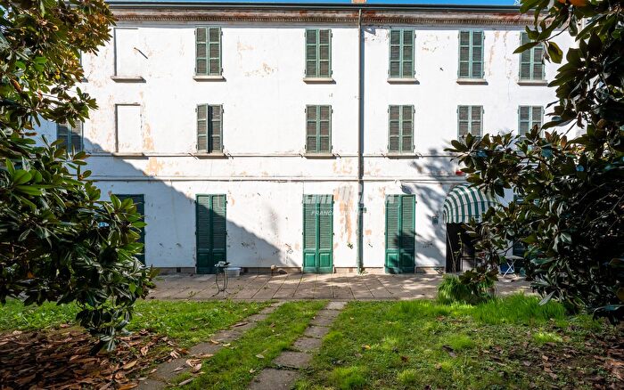 Casa con 10 locali in vendita in Via Garibaldi, Russi