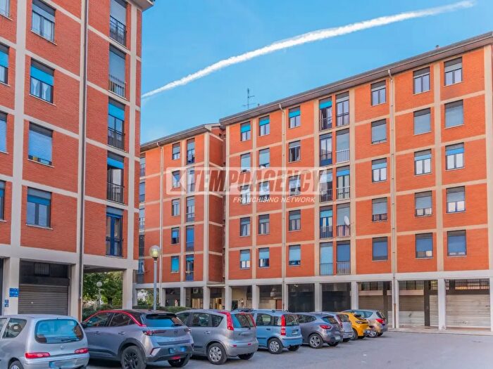 Appartamento con 5 locali in vendita in Milano