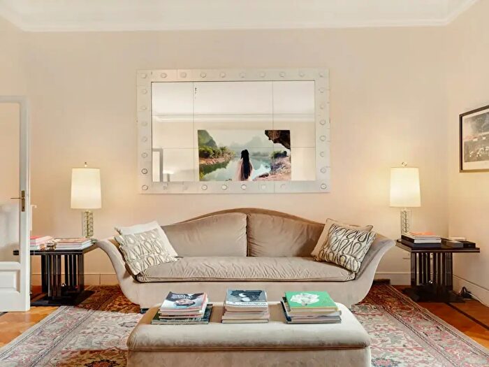 Appartamento bilocale in vendita in Via Rosales, Milano