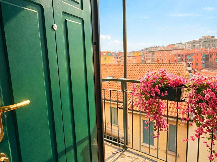 Appartamento trilocale in affitto in Via Vigevano, Navigli Darsena, Milano