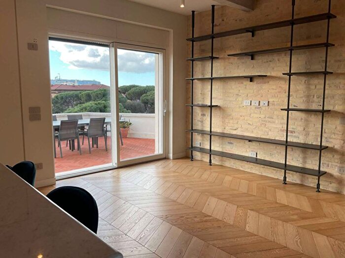 Casa bilocale in affitto in via Adige, Trieste Coppedè, Roma