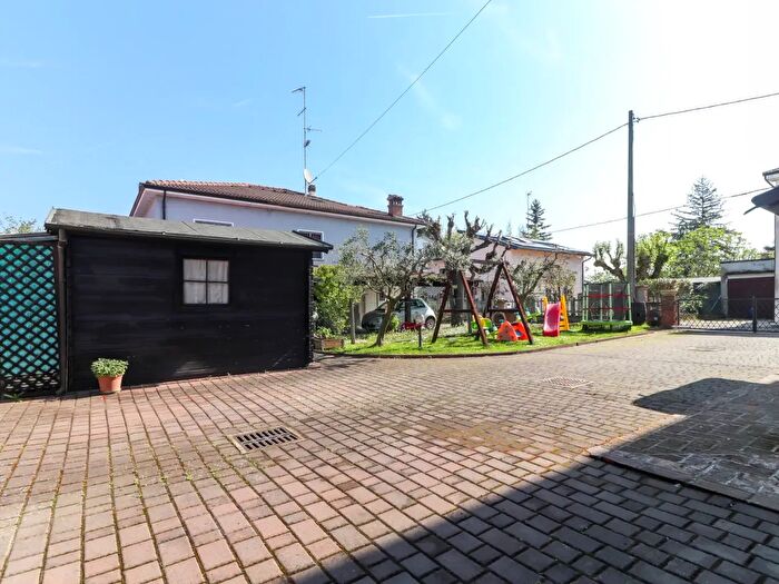 Case in Vendita e in Affitto - 3