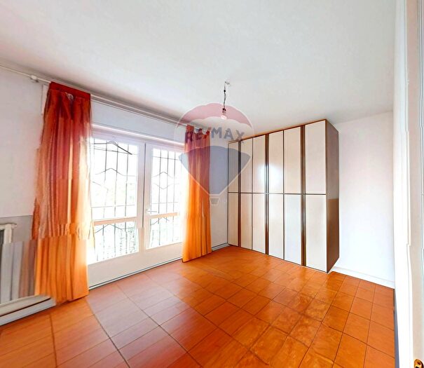 Appartamento quadrilocale in vendita in Via Manzoni, Segrate