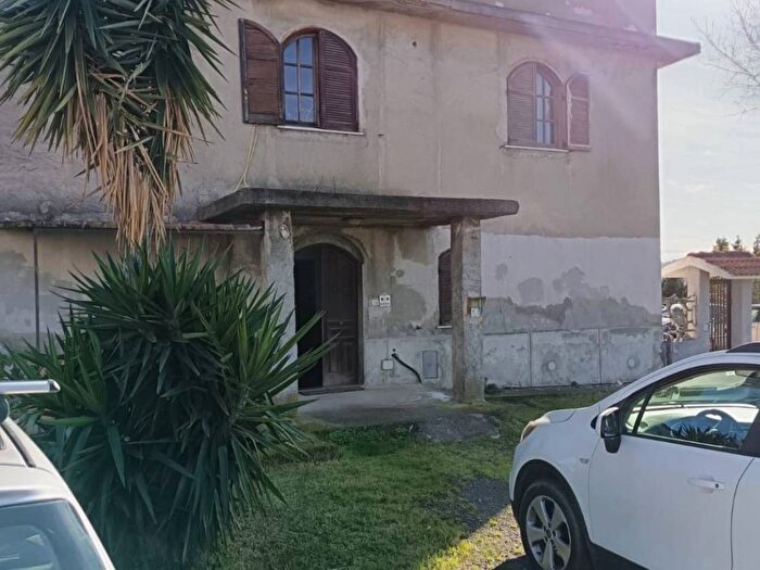 Appartamento trilocale in affitto in Via Caduti sul Lavoro, Fortuna Corvo, Catanzaro