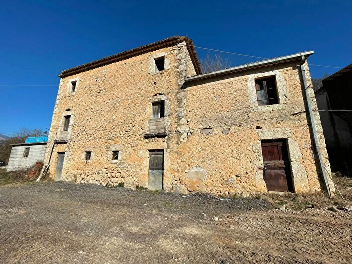 Casa con 8 locali in vendita in Arpino Frosinone, Broccostella