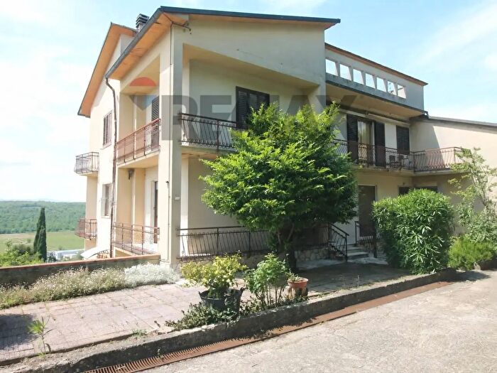 Appartamento quadrilocale in vendita in Via delle Mura Castellane, Laterina Pergine Valdarno