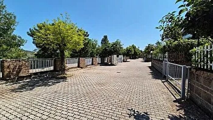 Casa con 7 locali in vendita in Via Muzii Chieti Ch, Chieti