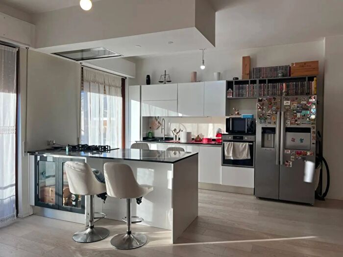 Appartamento trilocale in affitto in Via San Giuliano, Cagliari