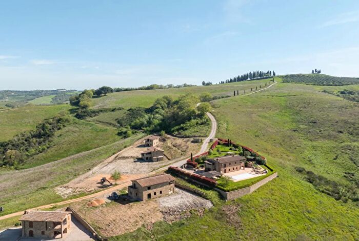 Casa in vendita in Montalcino