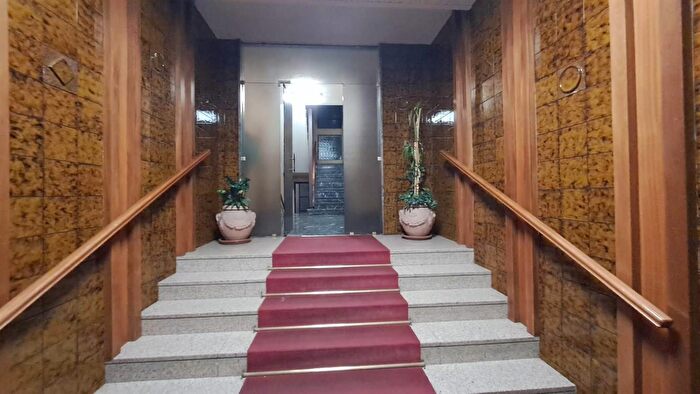 Appartamento con 5 locali in vendita in Via Nallino, Torino