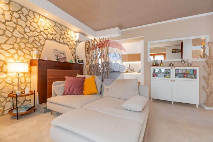 Casa trilocale in vendita in Contrada Montupoli Foro, Miglianico