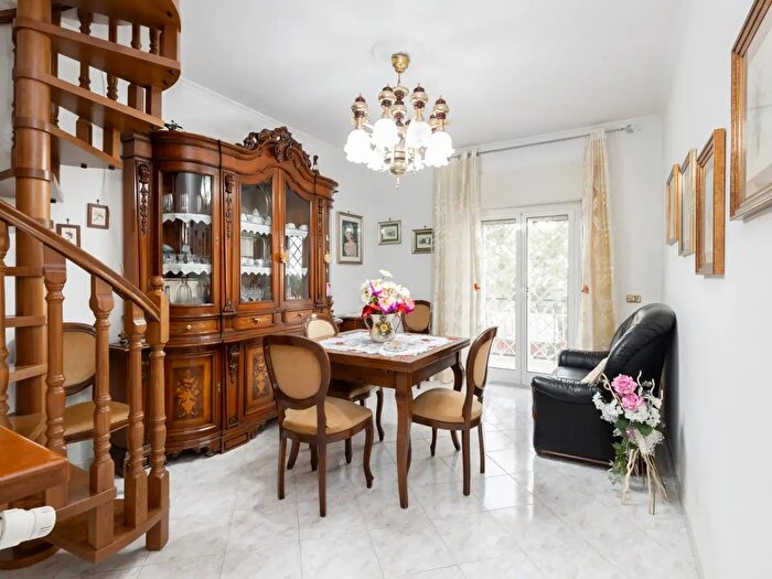 Appartamento con 5 locali in vendita in Viale Alcide De Gasperi, Ariccia