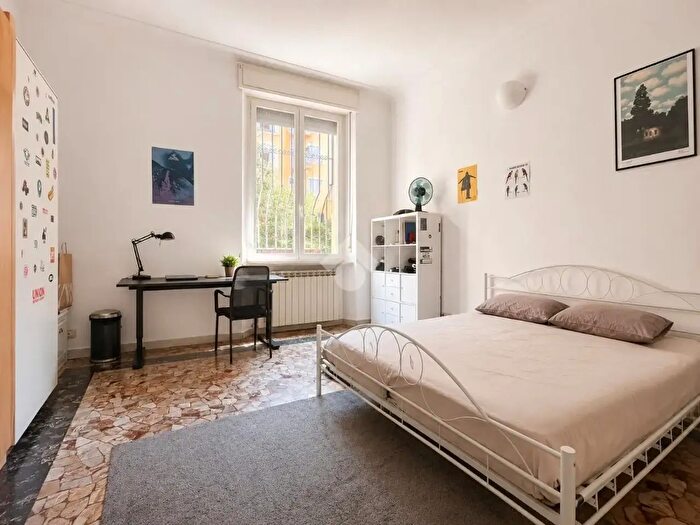 Appartamento trilocale in affitto in Via Giuseppe Compagnoni, Milano