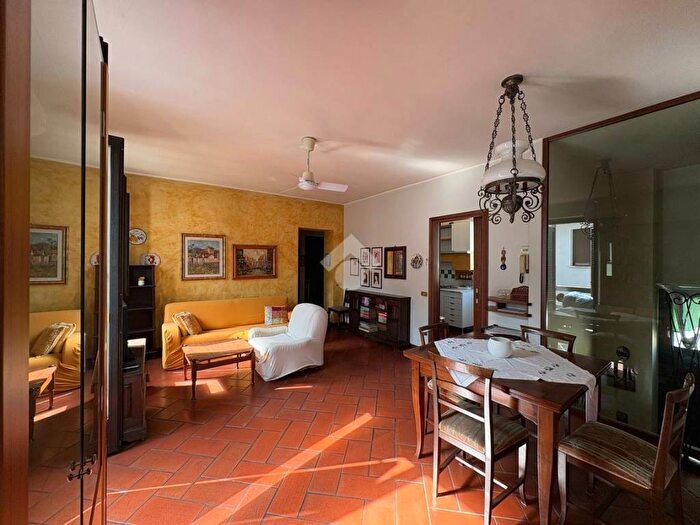 Appartamento bilocale in affitto in Via Guglielmo Marconi, Centro, Adrara San Martino