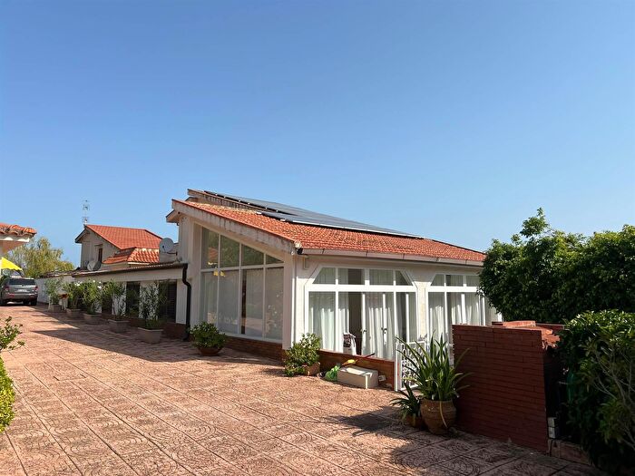 Casa con 6 locali in vendita in Contrada Rovetto, Trabia