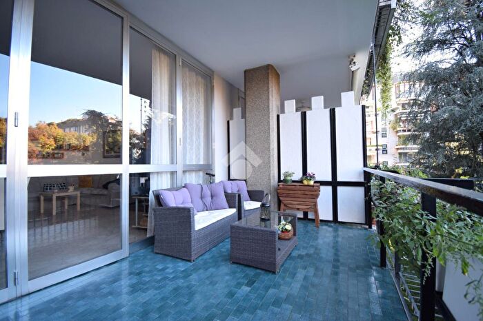 Appartamento quadrilocale in vendita in Via Volturno, Brugherio