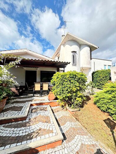 Casa con 7 locali in vendita in Strada Provinciale Badino, Terracina