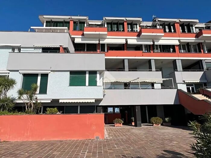 Appartamento monolocale in vendita in Piazza degli Ulivi, Arenzano
