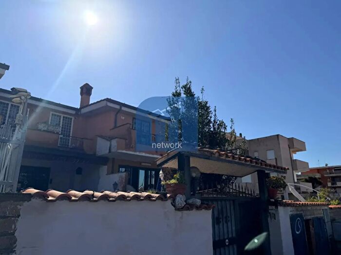 Casa quadrilocale in vendita in Via Tanaro, Ardea