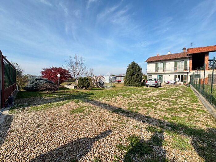 Casa con 5 locali in vendita in Via Oselle, Carmagnola