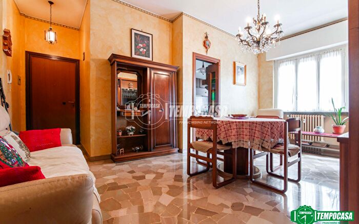 Appartamento trilocale in vendita in Via Principessa Mafalda, Garbagnate Milanese