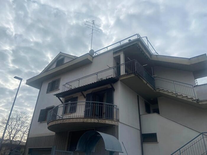 Appartamento trilocale in vendita in Via Vladimiro Riva, Monterotondo