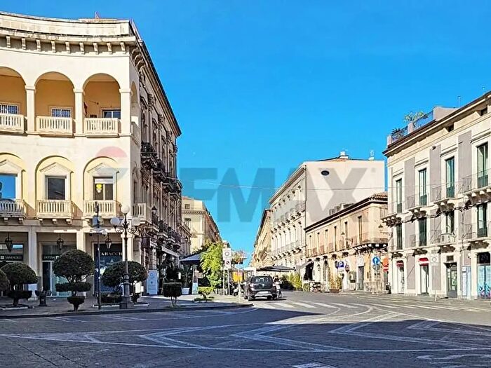 Appartamento bilocale in affitto in Corso Umberto, Acireale