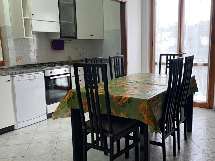 Appartamento trilocale in affitto in Via Volterrana, Selvatelle, Terricciola