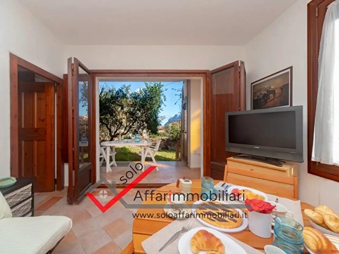 Appartamento trilocale in vendita in Via Sandro Pertini, Loiri Porto San Paolo