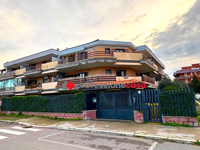 Appartamento trilocale in vendita in Via Carlo Alberto dalla Chiesa, Pomezia