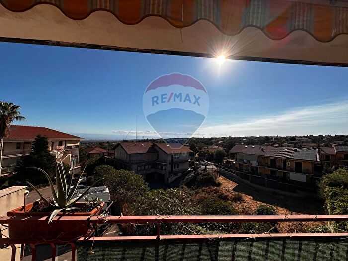 Appartamento quadrilocale in vendita in Viale Europa, San Pietro Clarenza