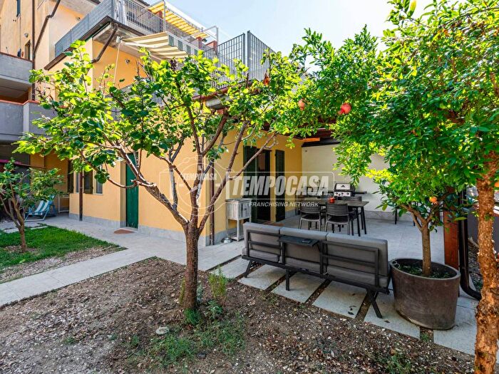 Appartamento trilocale in vendita in Via ISCHIA, Marcelli, Numana