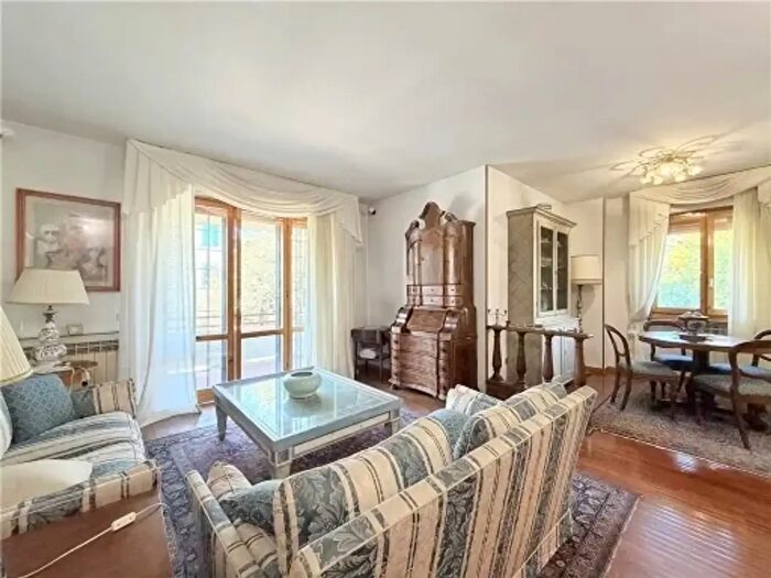 Appartamento con 5 locali in vendita in Firenze
