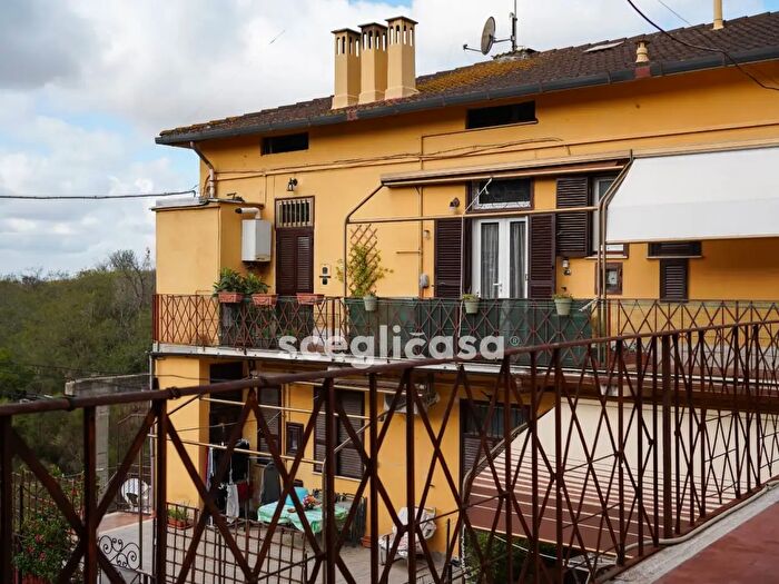 Appartamento trilocale in vendita in Via del Predio di Filippo, Roma