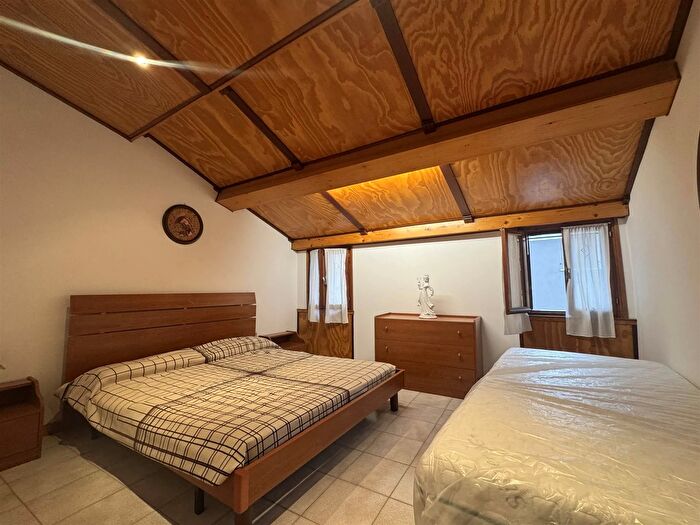 Casa con 8 locali in affitto in Viale Padova Chioggia Ve, Chioggia