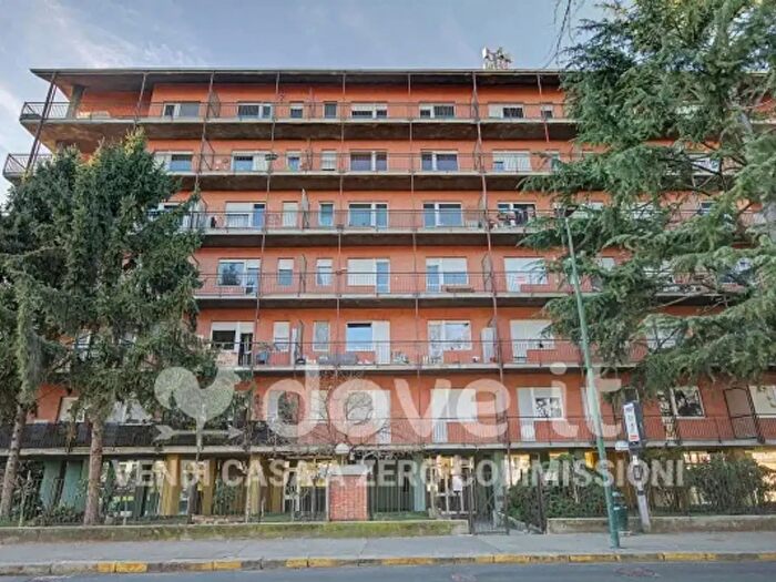 Appartamento bilocale in vendita in Strada delle Cacce, Torino