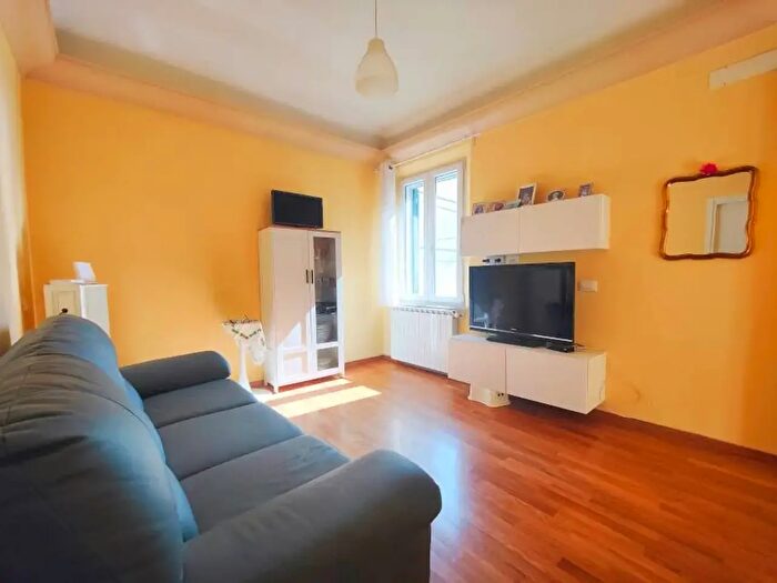 Appartamento trilocale in vendita in Via Mentana, Cascina