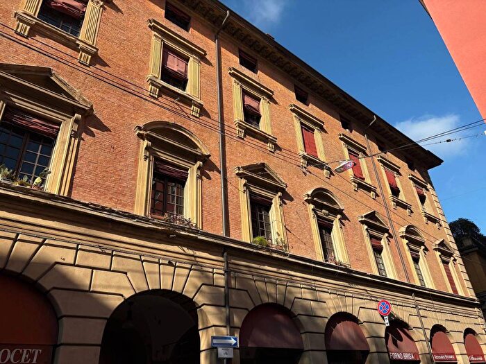 Appartamento trilocale in affitto in Via Galliera, Marconi, Bologna