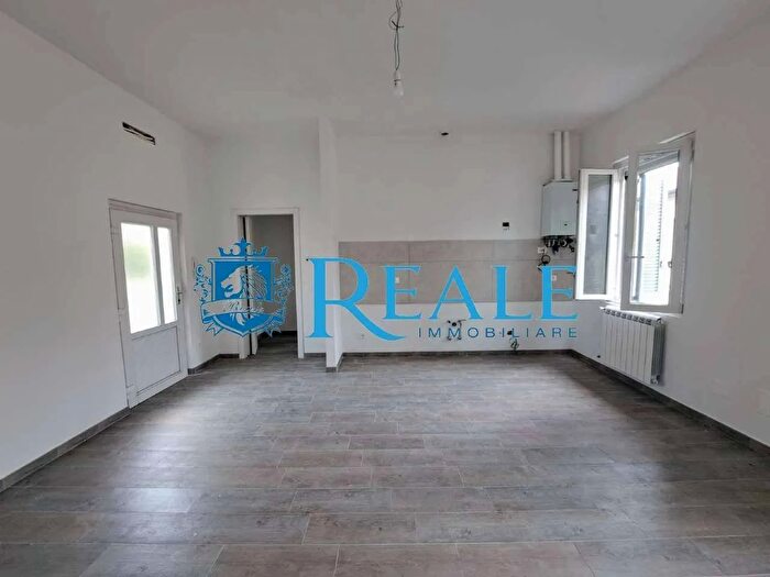 Appartamento bilocale in vendita in Via S Naborre Ossona, Ossona