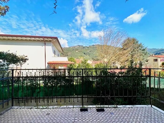 Appartamento quadrilocale in vendita in Pietrasanta