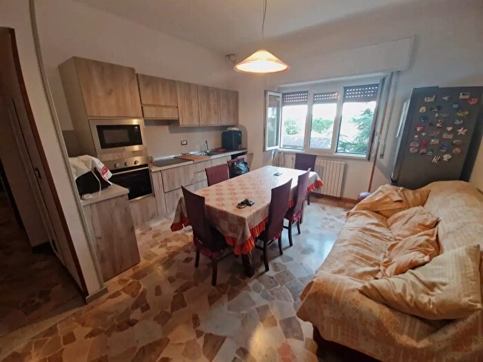Appartamento trilocale in vendita in Via F Turati, Cerro Maggiore