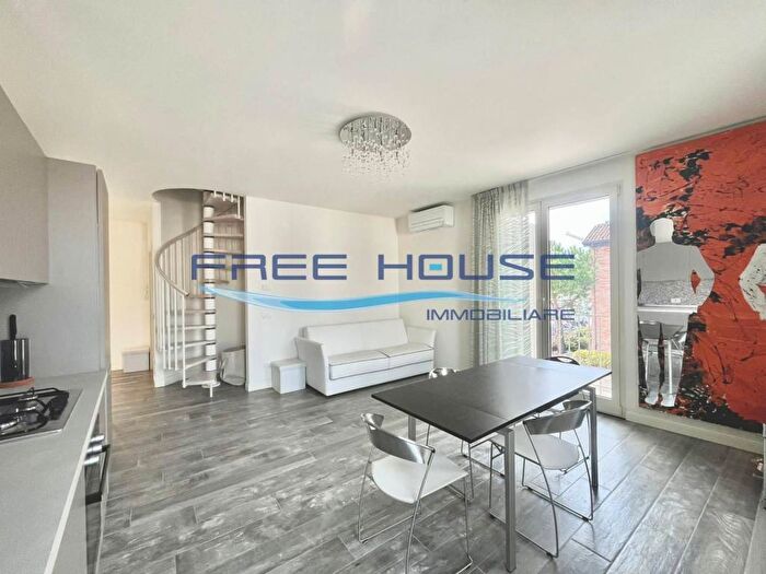 Appartamento trilocale in affitto in Piazza Andrea Costa, Centro, Cervia