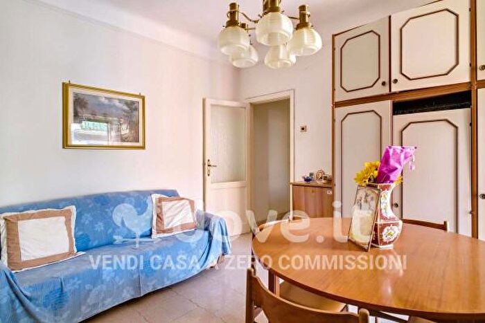 Appartamento bilocale in vendita in Via Falanto, Taranto